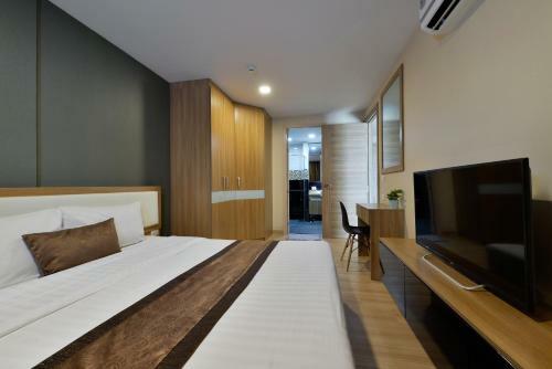 Aparthotel Ten Ekamai Suites By Aspira