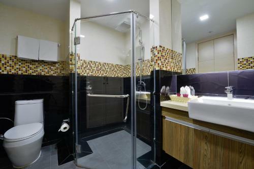 Aparthotel Ten Ekamai Suites By Aspira
