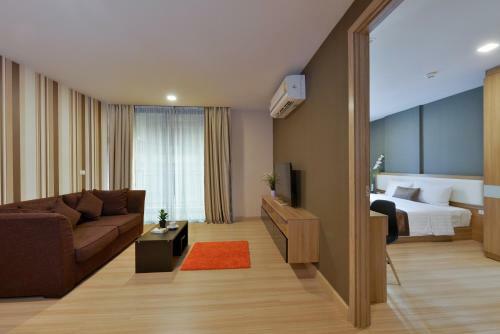 Aparthotel Ten Ekamai Suites By Aspira