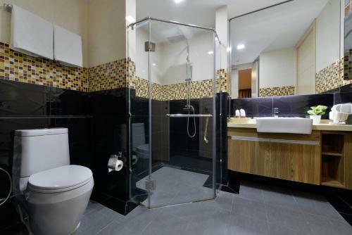 Aparthotel Ten Ekamai Suites By Aspira