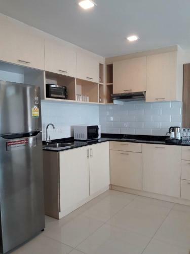 Aparthotel Ten Ekamai Suites By Aspira