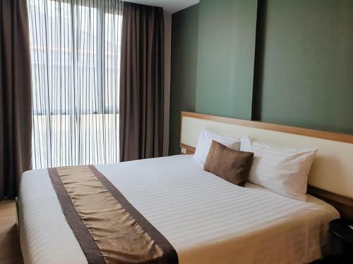 Aparthotel Ten Ekamai Suites By Aspira