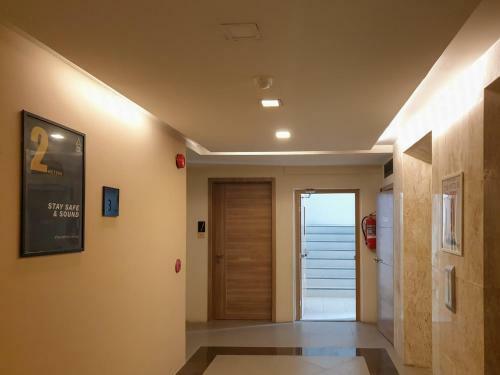 Aparthotel Ten Ekamai Suites By Aspira