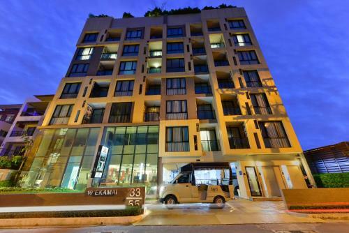 Aparthotel Ten Ekamai Suites By Aspira