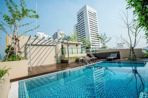 Aparthotel Ten Ekamai Suites By Aspira