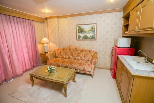 Hotel Le Paradis Bangkok