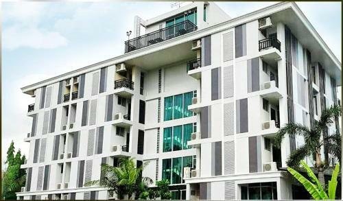 Hotel Leelawadee Resotel Raminthra