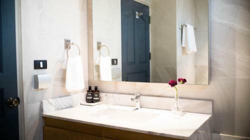 Thea Serviced Apartment By Th District