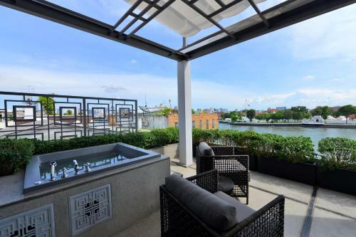 Hotel Riva Arun Bangkok