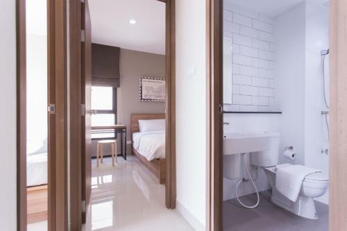 The Journey Hotel Laksi