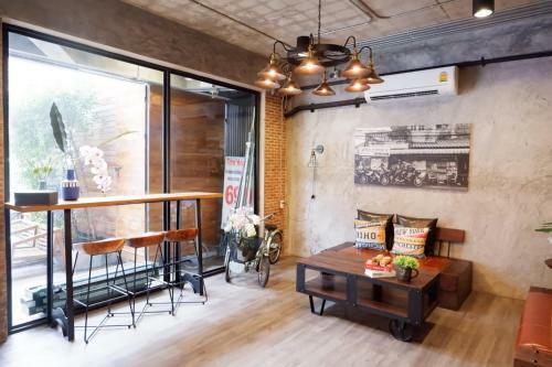 Yotaka Hostel Bangkok