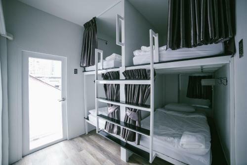 Diff Hostel