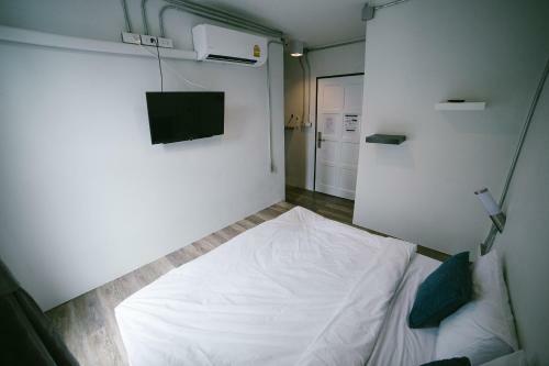 Diff Hostel