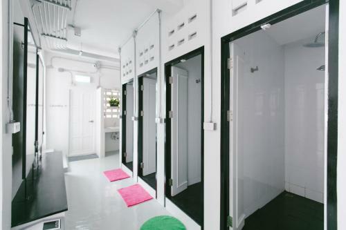 Diff Hostel