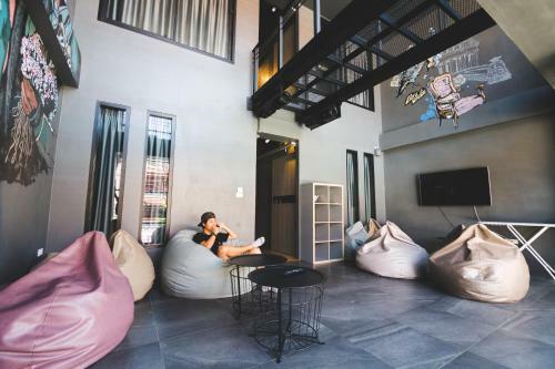 Issara By D Hostel