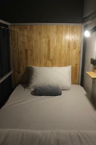 Ekanek Hostel