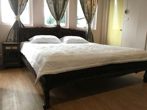 Hostal The Grand Palace Hostel