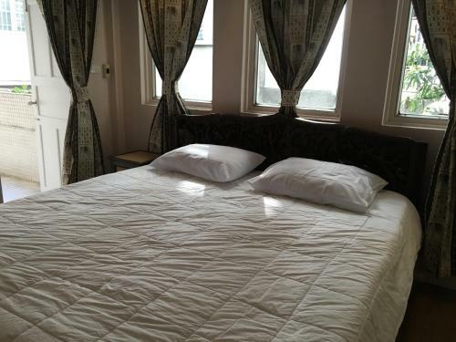 Hostal The Grand Palace Hostel