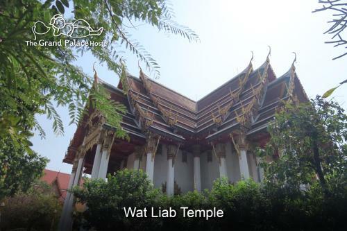 Hostal The Grand Palace Hostel