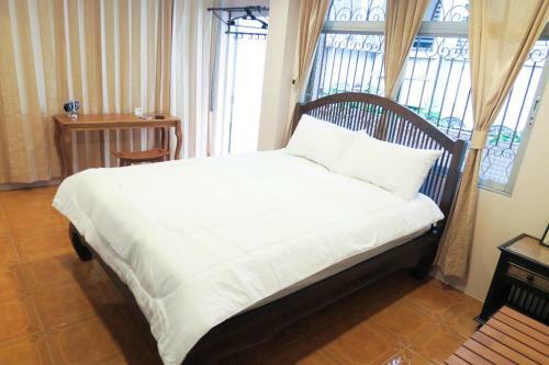 Hostal The Grand Palace Hostel