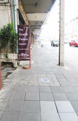 Hostal The Grand Palace Hostel