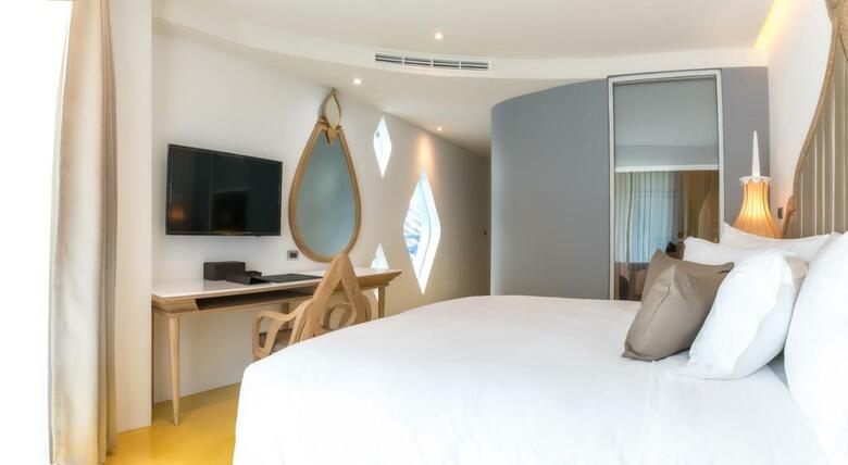 Anajak Bangkok Hotel