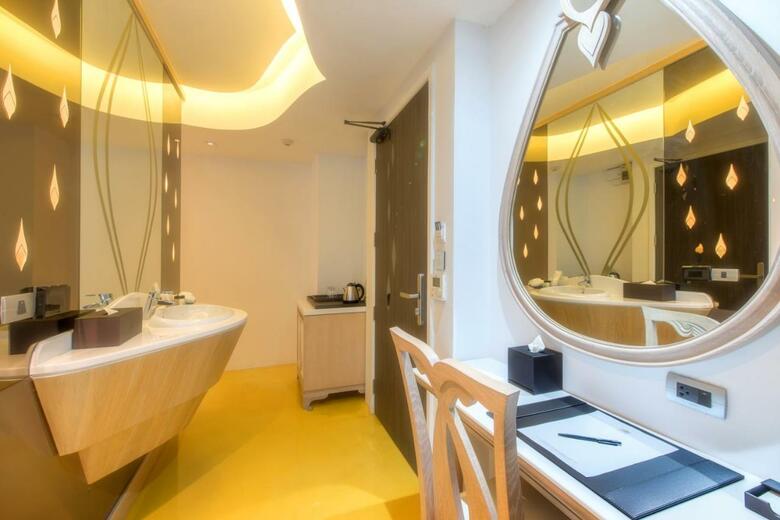 Anajak Bangkok Hotel