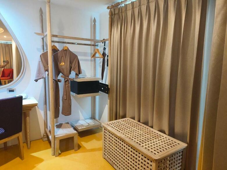 Anajak Bangkok Hotel