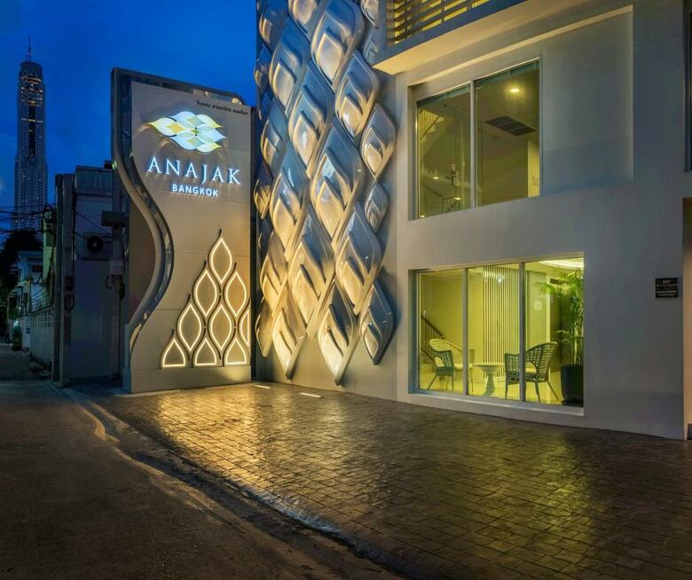 Anajak Bangkok Hotel