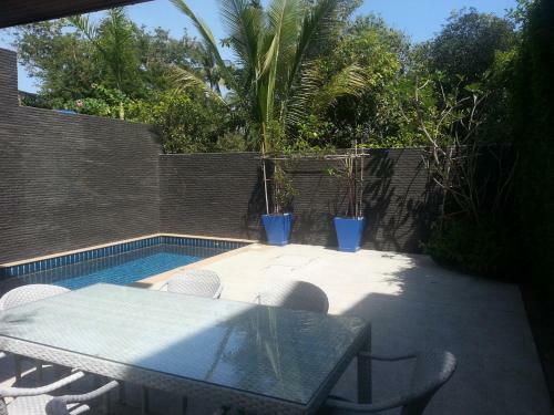 3 Bedroom Contemporary Pool Villa Mandina