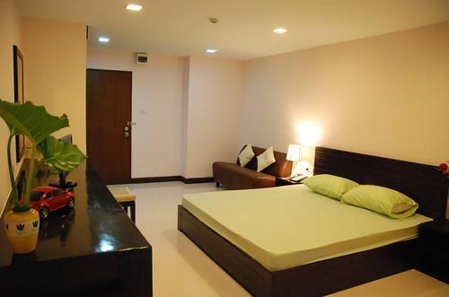 Hostal Mok Mek 72