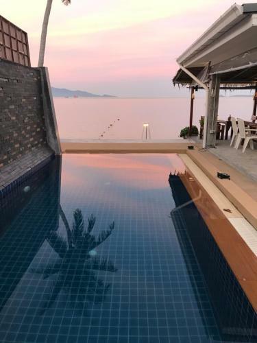 Hotel Pico Beach Bungalows & Resort