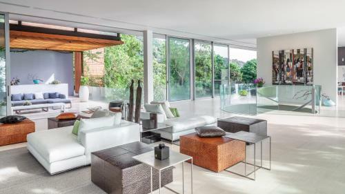 Villa Mayavee