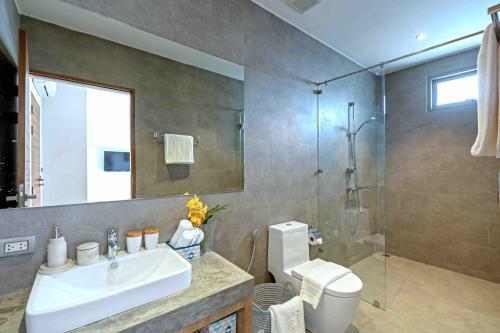 The Kamonchat - 7 Bedroom Villa, Kamala Beach, Phuket