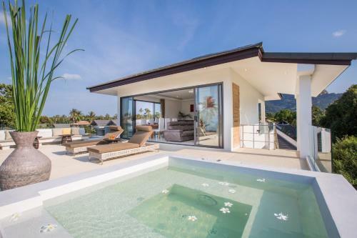 Ban Tai Estate Beachclub Villas
