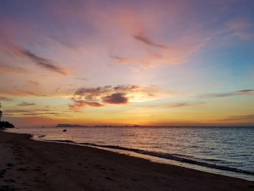 Apartamento Cosy 3 Bedroom Duplex W/ Private Pool Near Beach!
