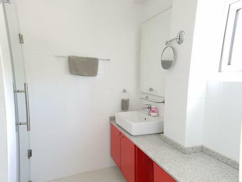 Apartamento Cosy 3 Bedroom Duplex W/ Private Pool Near Beach!