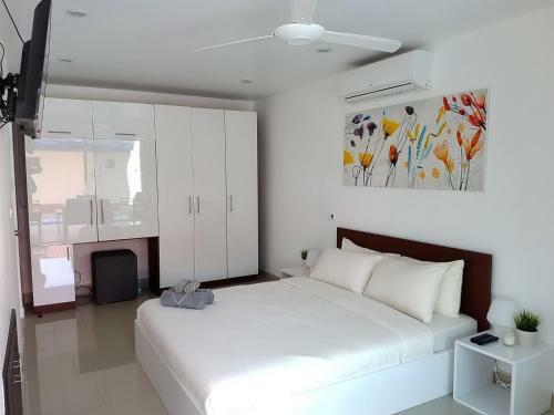 Apartamento Cosy 3 Bedroom Duplex W/ Private Pool Near Beach!