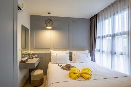 Hotel Surin Beach Residence