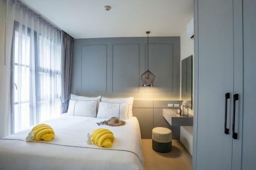 Hotel Surin Beach Residence