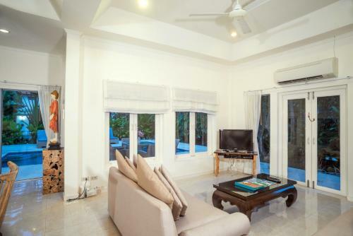 Beachfront Resort Villa Baan Chanchai 2br