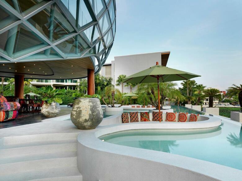 Hotel Wyndham Grand Nai Harn Beach Phuket