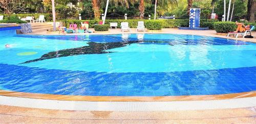 Sea View 1 Bed Apartment