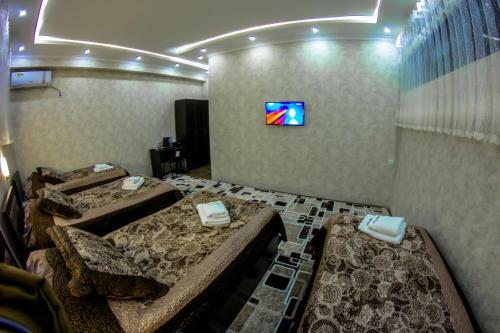 Hotel Buston