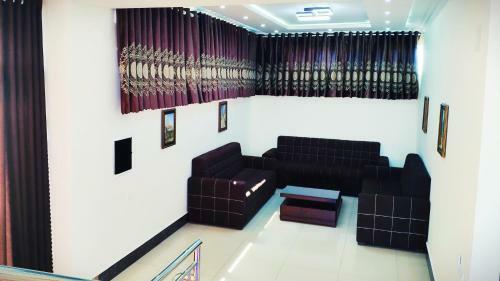 Hotel Buston