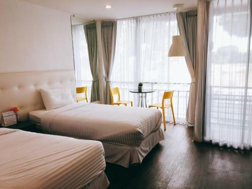 Hostal Baan Khun Nine
