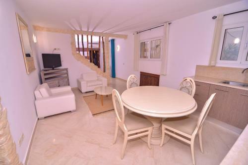 Hostal Airbetter -luxury Guest House Dar Laura Hammamet
