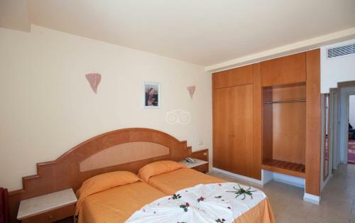 Hotel Thapsus Beach Resort