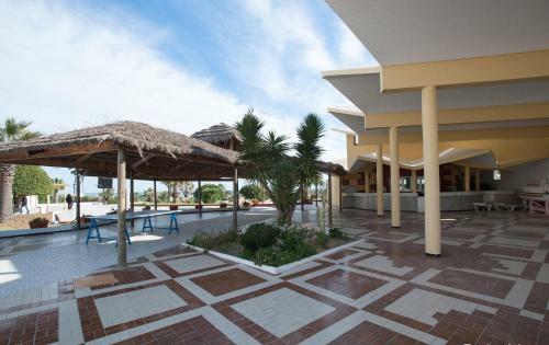 Hotel Thapsus Beach Resort