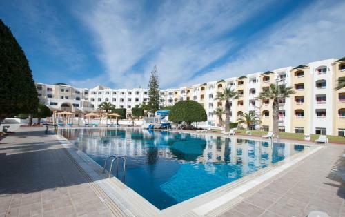 Hotel Thapsus Beach Resort